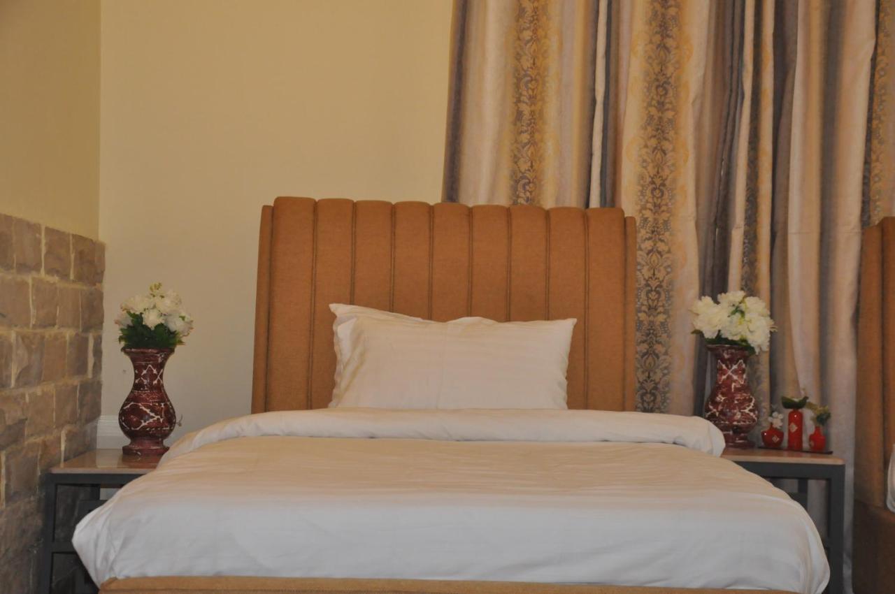 Bm Residency Hotel Islamabad Bagian luar foto